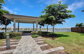 Haus in der Stadt – Miami Lakes, Miami, Florida,  Vereinigte Staaten. $559 000