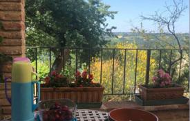 4-zimmer villa 335 m² in Perugia, Italien. 1 100 000 €
