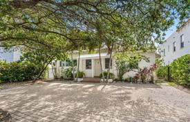 7-zimmer einfamilienhaus 281 m² in Miami Beach, Vereinigte Staaten. $1 300 000