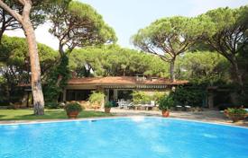 5-zimmer villa 400 m² in Roccamare, Italien. 14 700 €  pro Woche