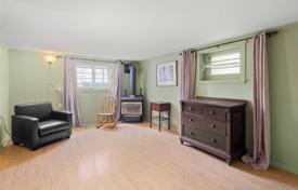 3-zimmer haus in der stadt in East York, Kanada. C$1 283 000