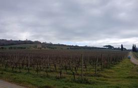 Grundstück in Passignano Sul Trasimeno, Italien. 920 000 €