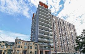 5-zimmer wohnung in Gerrard Street East, Kanada. C$1 040 000