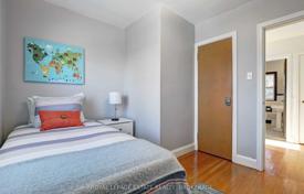7-zimmer haus in der stadt in Scarborough, Kanada. C$2 097 000