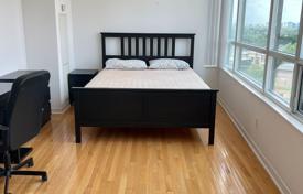 5-zimmer wohnung in North York, Kanada. 809 000 €