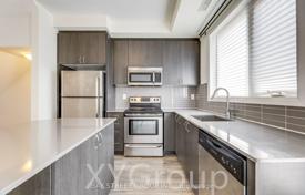 7-zimmer stadthaus in North York, Kanada. C$1 372 000