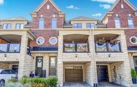 3-zimmer stadthaus in Etobicoke, Kanada. C$1 054 000