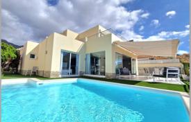 3-zimmer villa 120 m² in Costa Adeje, Spanien. 950 000 €