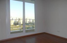 2-zimmer wohnung in Küçükçekmece, Türkei. $161 000