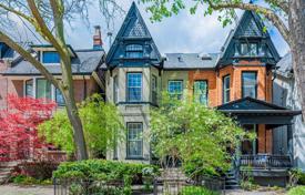Stadthaus – Macpherson Avenue, Old Toronto, Toronto,  Ontario,   Kanada. C$2 224 000