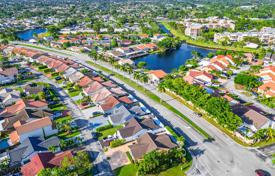 Haus in der Stadt – West End, Miami, Florida,  Vereinigte Staaten. $660 000