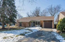 5-zimmer haus in der stadt in North York, Kanada. C$1 767 000