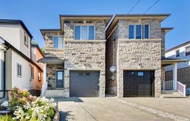Haus in der Stadt – East York, Toronto, Ontario,  Kanada. C$1 491 000