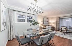 3-zimmer haus in der stadt in Scarborough, Kanada. C$1 182 000