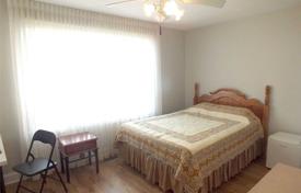 11-zimmer haus in der stadt in North York, Kanada. C$2 414 000