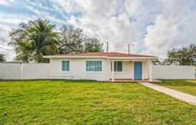 3-zimmer haus in der stadt 93 m² in Miami, Vereinigte Staaten. $455 000