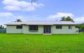 Haus in der Stadt – Homestead, Florida, Vereinigte Staaten. $910 000