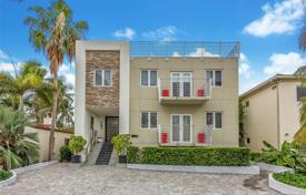 6-zimmer villa 554 m² in Miami Beach, Vereinigte Staaten. $3 395 000