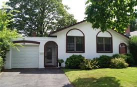 4-zimmer haus in der stadt in Scarborough, Kanada. C$1 049 000