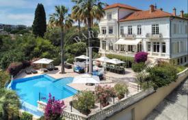 12-zimmer villa in Cannes, Frankreich. 16 500 €  pro Woche