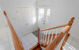 3-zimmer haus in der stadt in North York, Kanada. C$1 560 000