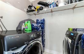 6-zimmer wohnung in Etobicoke, Kanada. C$972 000