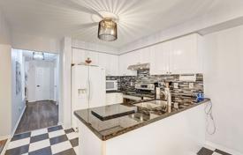 10-zimmer haus in der stadt in North York, Kanada. C$2 008 000