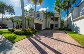 7-zimmer villa 402 m² in Miami, Vereinigte Staaten. 1 383 000 €