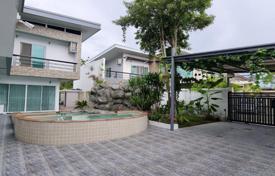 5-zimmer villa 275 m² in Pattaya, Thailand. $477 000