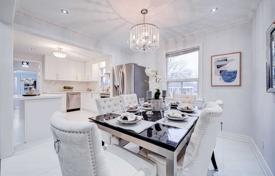 5-zimmer haus in der stadt in Scarborough, Kanada. C$1 321 000