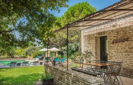 9-zimmer einfamilienhaus in Gordes, Frankreich. 1 195 000 €