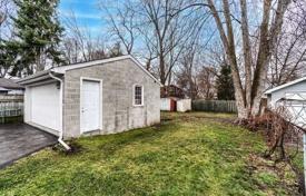 4-zimmer haus in der stadt in North York, Kanada. C$1 266 000