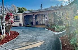 Haus in der Stadt – Coral Gables, Florida, Vereinigte Staaten. $675 000