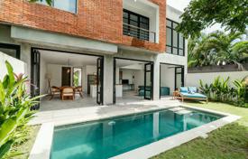 2-zimmer villa 200 m² in Jalan Umalas, Indonesien. $300 000