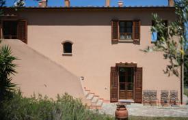 5-zimmer villa 238 m² in Livorno, Italien. 880 000 €
