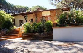 Villa – Roccamare, Toskana, Italien. 5 700 €  pro Woche