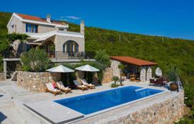 2-zimmer villa 175 m² in Kotor city, Montenegro. 800 000 €