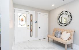 15-zimmer haus in der stadt in Scarborough, Kanada. C$2 588 000