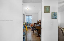 2-zimmer haus in der stadt 179 m² in Miami, Vereinigte Staaten. $675 000