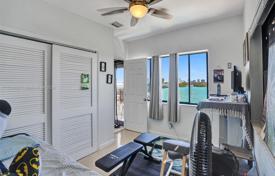 2-zimmer appartements in eigentumswohnungen 87 m² in Miami, Vereinigte Staaten. $321 000