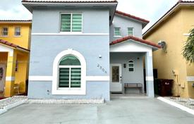 3-zimmer appartements in eigentumswohnungen 134 m² in Hialeah, Vereinigte Staaten. $468 000