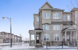 Stadthaus – Scarborough, Toronto, Ontario,  Kanada. C$957 000