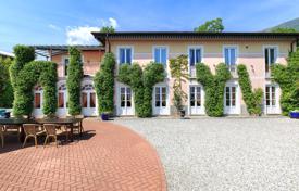 Villa – Menaggio, Lombardei, Italien. 21 700 €  pro Woche