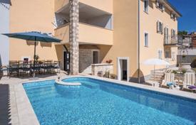 8-zimmer haus in der stadt 300 m² in Vodnjan, Kroatien. 749 000 €