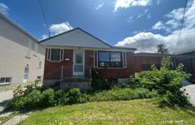 5-zimmer haus in der stadt in North York, Kanada. C$1 988 000