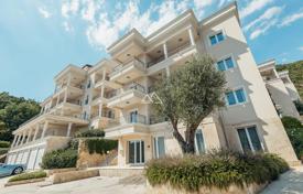 4-zimmer wohnung 226 m² in Đenovići, Montenegro. 1 150 000 €