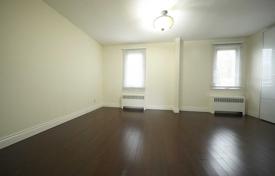 4-zimmer haus in der stadt in Scarborough, Kanada. C$1 290 000