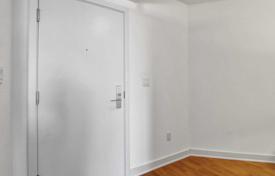 2-zimmer wohnung in Yonge Street, Kanada. C$791 000