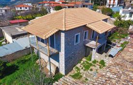 3-zimmer villa 270 m² auf der Peloponnes, Griechenland. 160 000 €