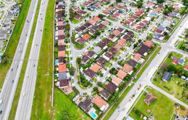 Haus in der Stadt – Homestead, Florida, Vereinigte Staaten. $570 000